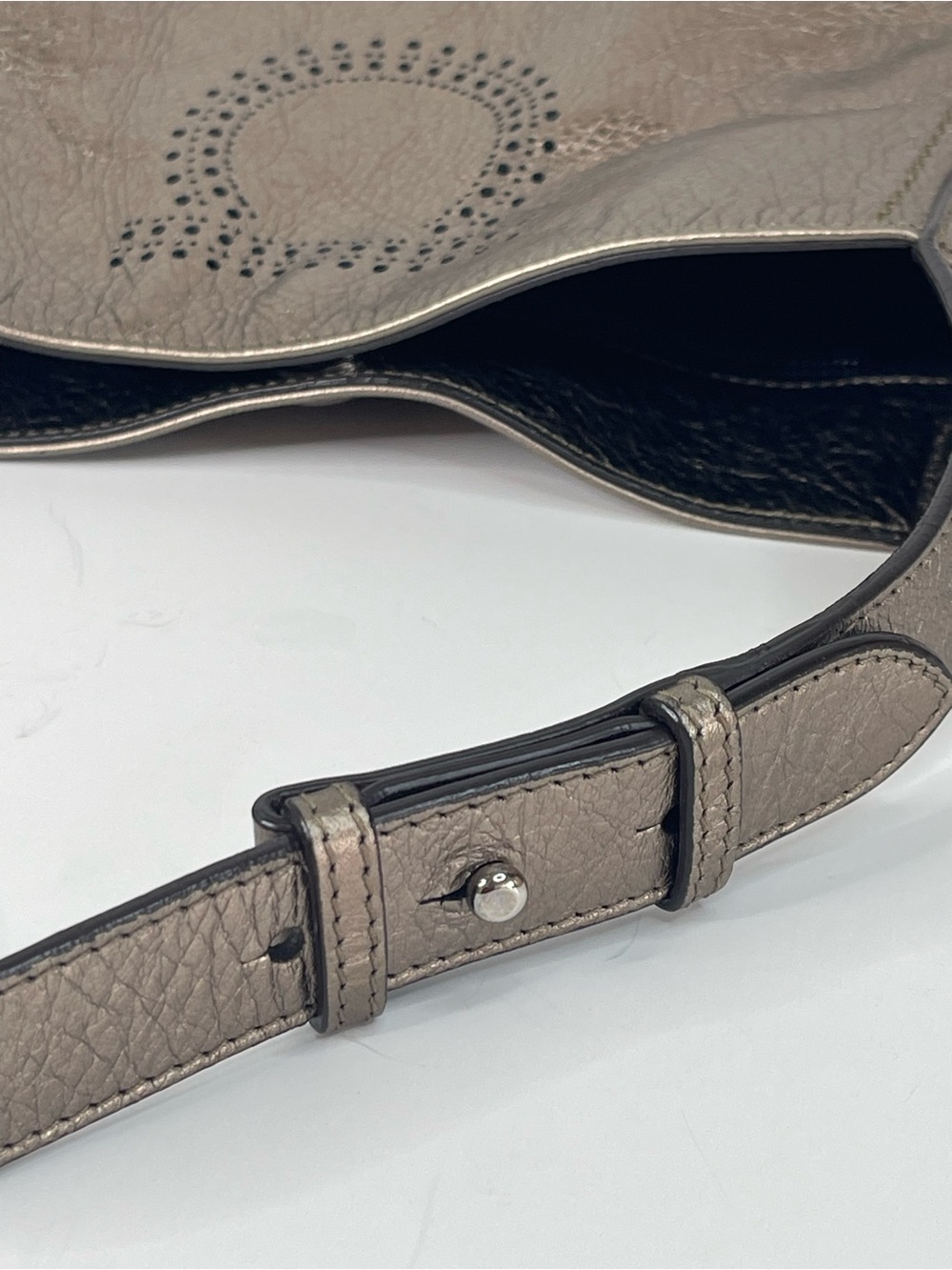 Salvatore Ferragamo Gancini shoulder bag - Picture 9 of 16
